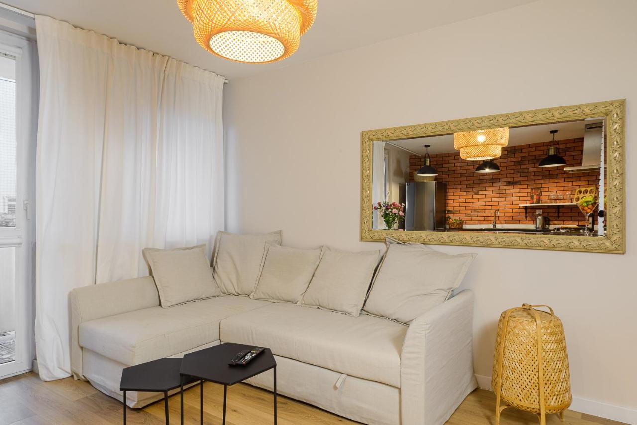 P&O Apartments Hawajska Warsaw Exterior photo
